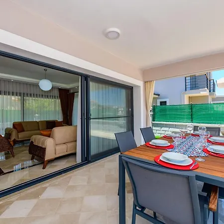 فيلة Charming With A Private Pool In فتحية